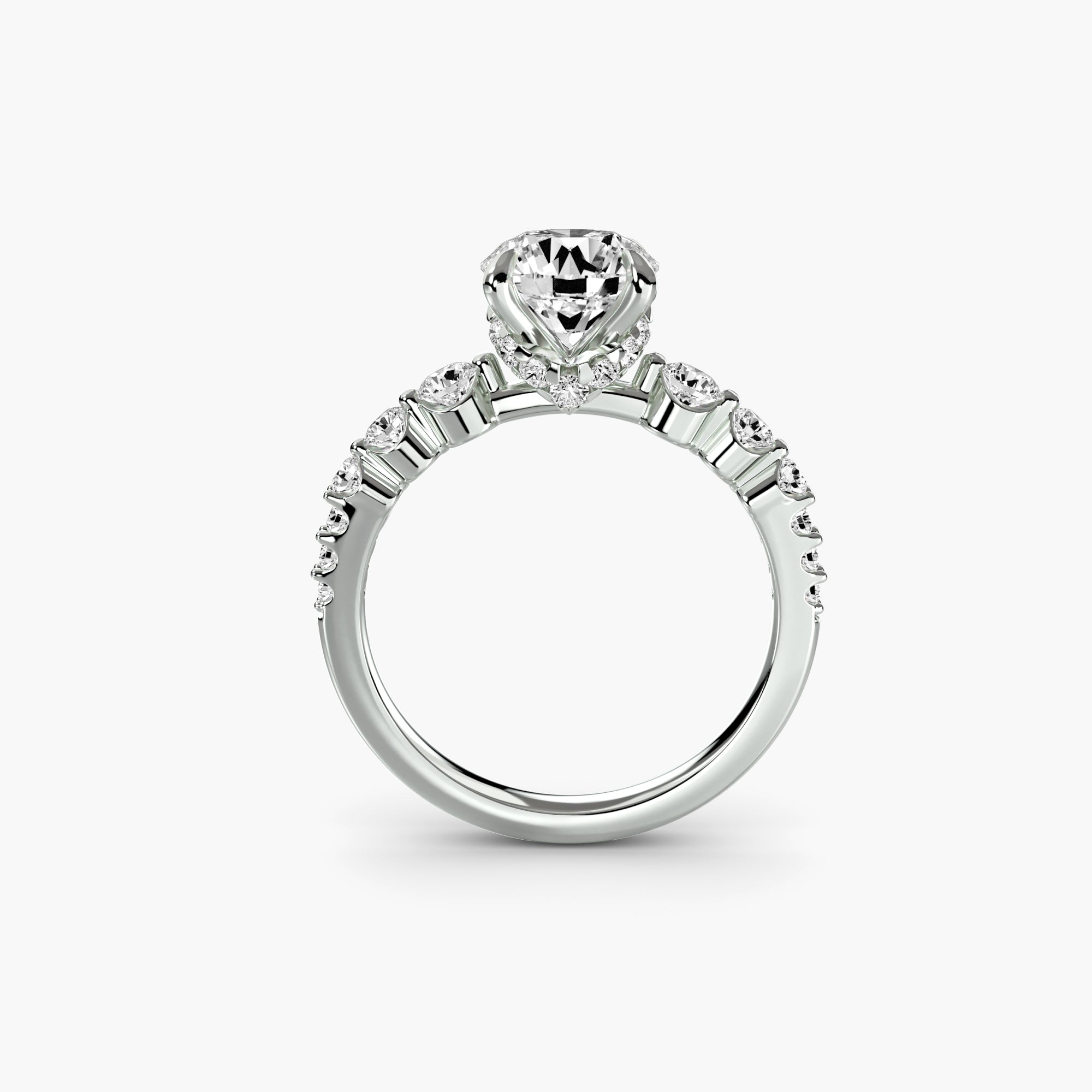 Solitario con Diamanti Laterali – Anello Anniversario